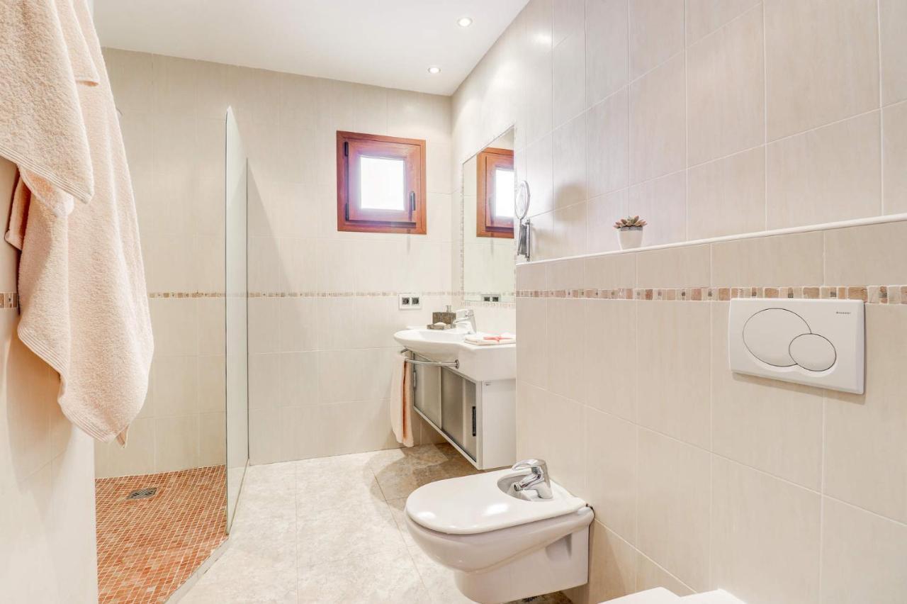 Villa Cala Dia กาลาดอร์ ภายนอก รูปภาพ